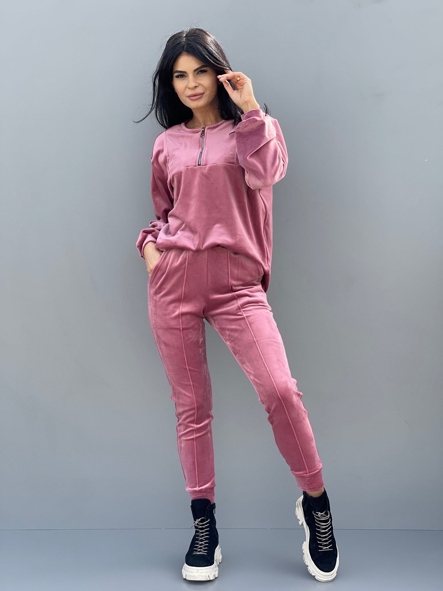 Costum BECCA - Roz Pudra