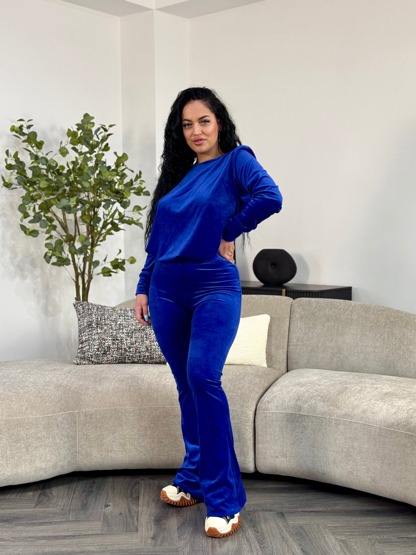 Costum Romina - Albastru Electric