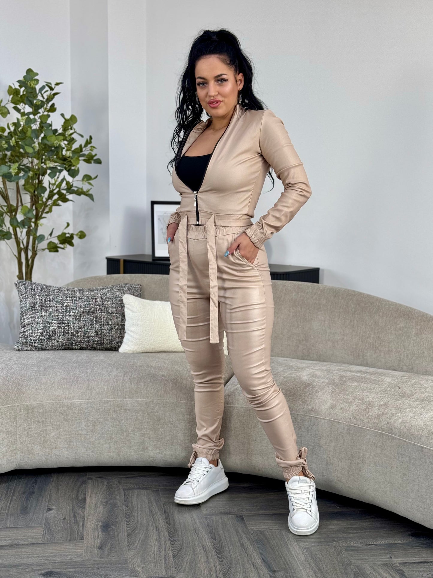 Costum Beverly - Creamy