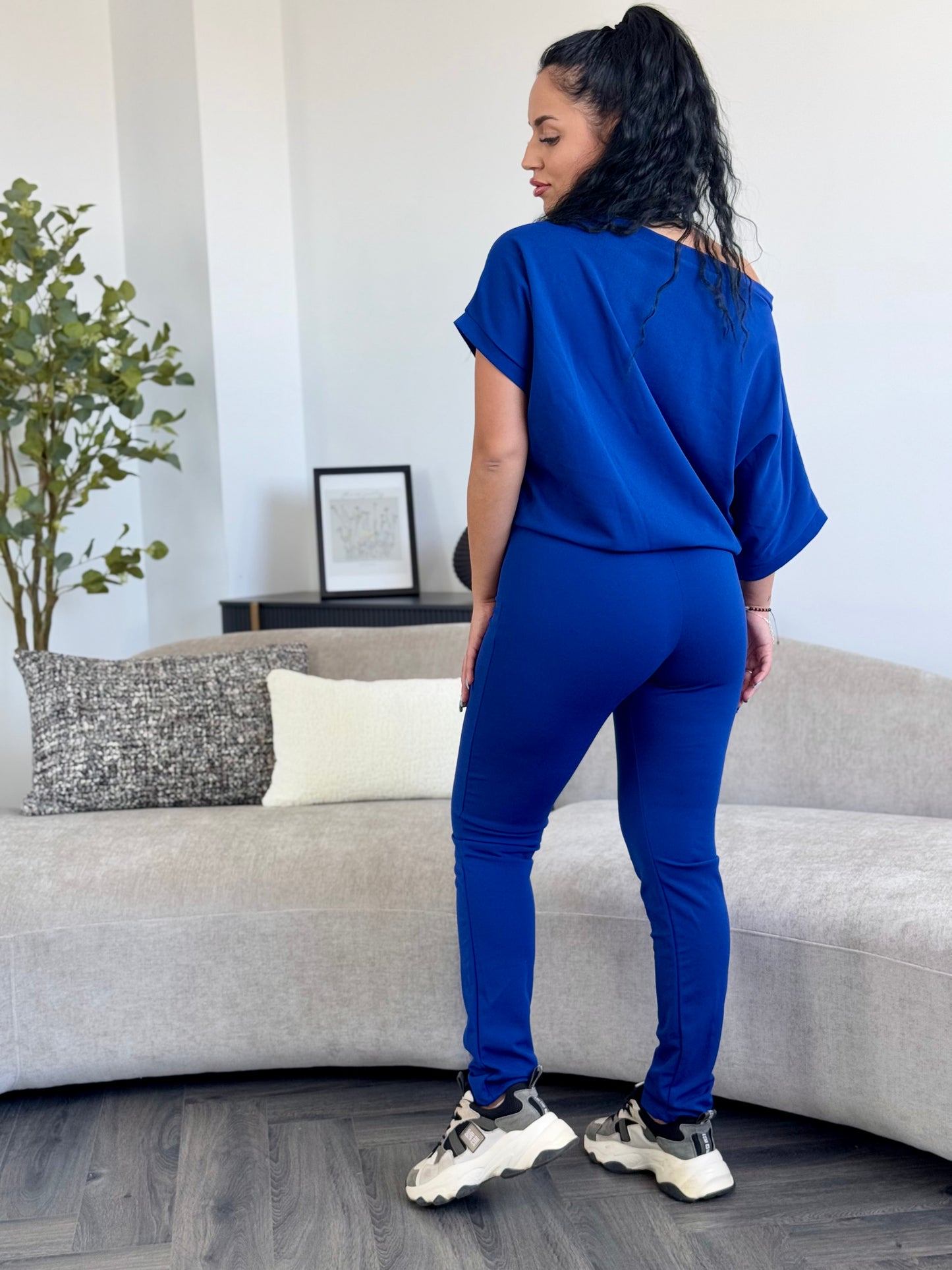 Costum Tessa - Albastru Electric