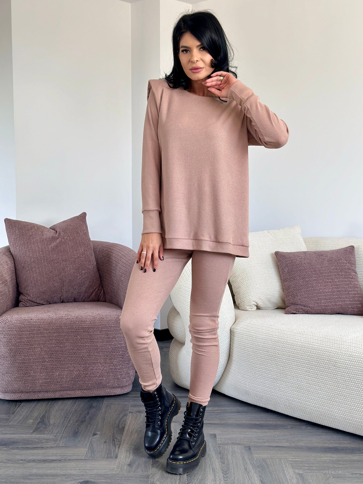 Costum Loris Tricot - Bej Auriu